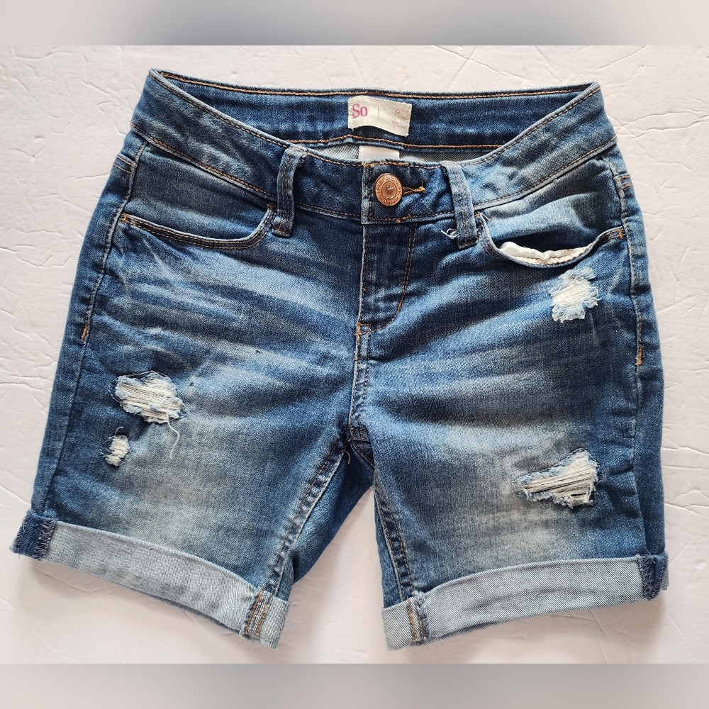 SO Distressed Blue Jean Medium Light Wash Distressed Shorts!!!